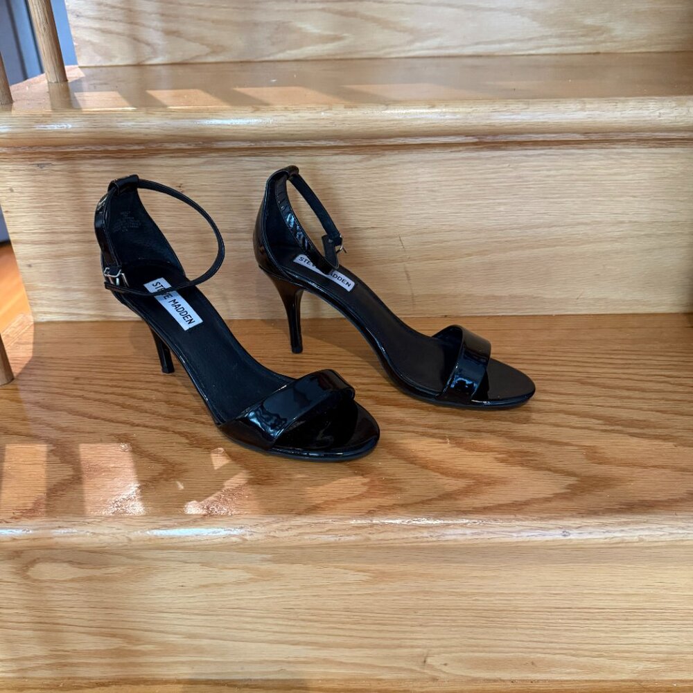 Steve Madden Open Toe High Heel Black Patent Leather Shoes, Size 7M